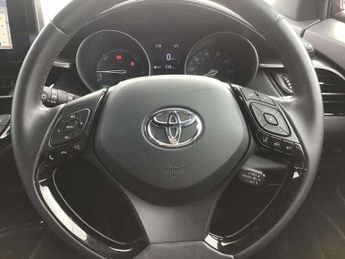 Toyota C-HR 1.8 Hybrid Design 5dr CVT