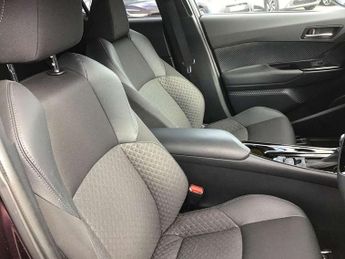 Toyota C-HR 1.8 Hybrid Design 5dr CVT