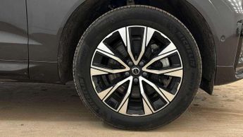 Volvo XC60 2.0 B5P Plus Dark 5dr AWD Geartronic