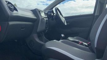 Toyota Aygo 1.0 VVT-i X-Play TSS 5dr x-shift