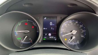 Toyota C-HR 1.8 Hybrid Design 5dr CVT