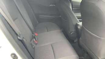 Toyota C-HR 1.8 Hybrid Design 5dr CVT