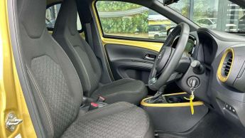 Toyota Aygo X 1.0 VVT-i Edge 5dr Auto