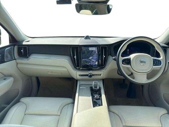 Volvo XC60 2.0 B5P Ultimate Dark 5dr AWD Geartronic