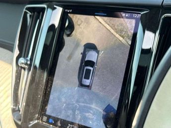 Volvo XC60 2.0 B5P Ultimate Dark 5dr AWD Geartronic