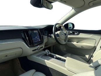 Volvo XC60 2.0 B5P Ultimate Dark 5dr AWD Geartronic