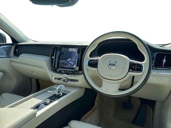 Volvo XC60 2.0 B5P Ultimate Dark 5dr AWD Geartronic