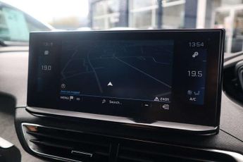 Peugeot 3008 1.2 Hybrid 136 GT 5dr e-DSC6