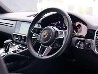 Porsche Cayenne E-Hybrid 5dr Tiptronic S