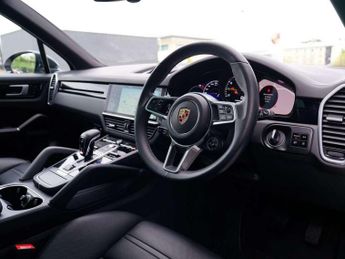 Porsche Cayenne E-Hybrid 5dr Tiptronic S