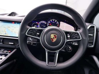 Porsche Cayenne E-Hybrid 5dr Tiptronic S