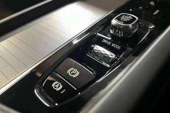 Volvo XC60 2.0 T8 405 Hybrid Polestar Engineered 5dr AWD Gtrn