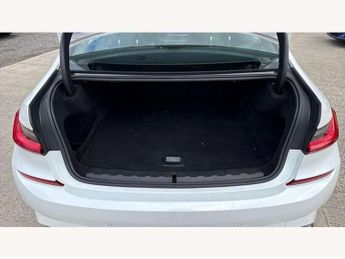 BMW 3 Series 330e M Sport 4dr Auto