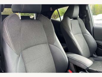 Toyota Corolla 1.8 VVT-i Hybrid Design 5dr CVT