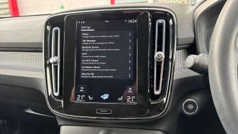 Volvo XC40 Recharge 1.5 T5 Recharge PHEV R DESIGN Pro 5dr Auto