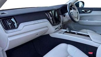 Volvo XC60 2.0 B5P Core 5dr AWD Geartronic