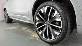 Volvo XC90 2.0 B5P Ultra Dark 5dr AWD Geartronic