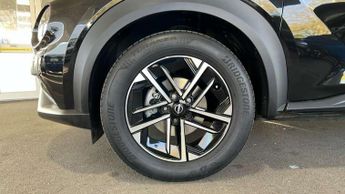 Nissan Juke 1.0 DiG-T N-Connecta 5dr DCT