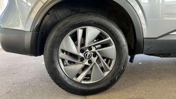 Nissan Qashqai 1.3 DiG-T MH 158 Acenta Premium 5dr Xtronic