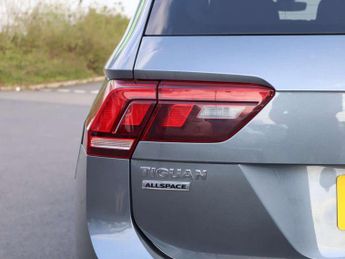 Volkswagen Tiguan Allspace 2.0 TDI 4Motion Match 5dr DSG