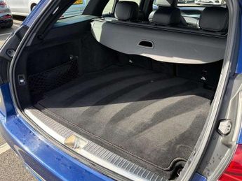 Mercedes-Benz C-Class Estate C250d AMG Line Premium 5dr 9G-Tronic