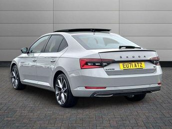 Skoda Superb 1.4 TSI iV Sport Line Plus DSG 5dr