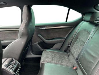 Skoda Superb 1.4 TSI iV Sport Line Plus DSG 5dr