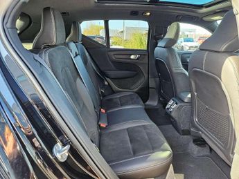 Volvo XC40 1.5 T3 [163] R DESIGN 5dr Geartronic