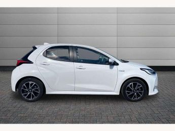 Toyota Yaris 1.5 Hybrid Design 5dr CVT
