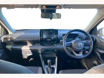 Toyota Yaris 1.5 Hybrid Design 5dr CVT