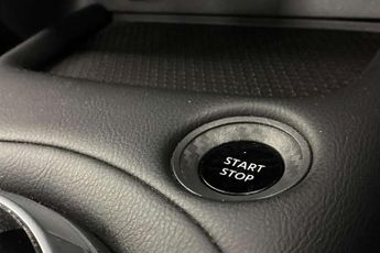 Nissan Juke 1.6 Hybrid Acenta Premium 5dr Auto