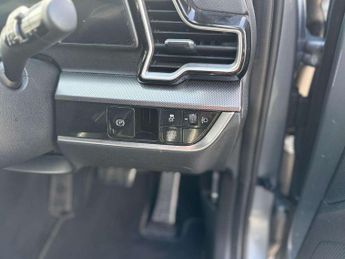 Kia Sportage 1.6T GDi HEV GT-Line 5dr Auto