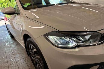 Volkswagen Polo 1.0 TSI Life 5dr DSG