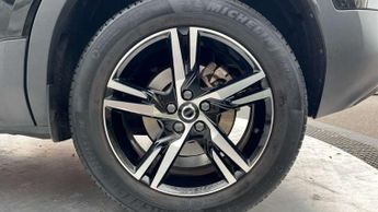 Volvo XC40 2.0 B4P Plus Dark 5dr AWD Auto