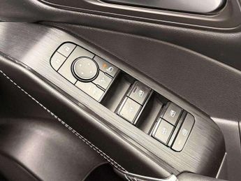 Nissan Qashqai 1.3 DiG-T MH 158 N-Connecta 5dr Xtronic