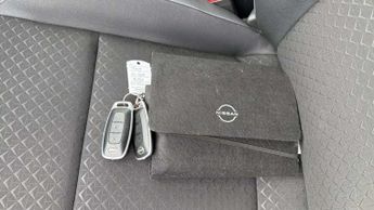 Nissan Juke 1.6 Hybrid N-Connecta 5dr Auto