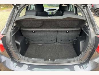 Toyota Yaris 1.5 Hybrid Icon Tech 5dr CVT