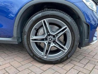 Mercedes-Benz GLC GLC 220d 4Matic AMG Line 5dr 9G-Tronic