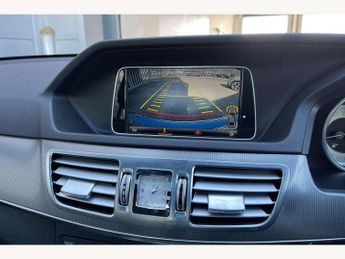 Mercedes-Benz E-Class E220 BlueTEC AMG Night Ed Premium 4dr 7G-Tronic
