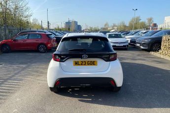 Toyota Yaris 1.5 Hybrid Icon 5dr CVT