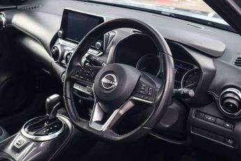 Nissan Juke 1.6 Hybrid N-Connecta 5dr Auto