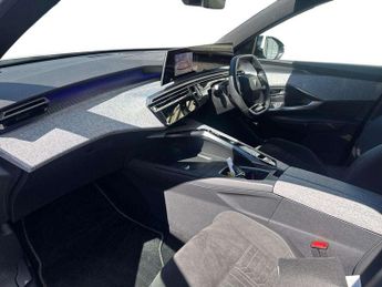 Peugeot 3008 1.2 Hybrid 136 GT 5dr e-DSC6
