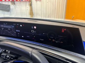Peugeot 3008 1.2 Hybrid 136 GT 5dr e-DSC6