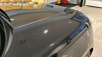 Land Rover Range Rover 3.0 D300 SE 4dr Auto