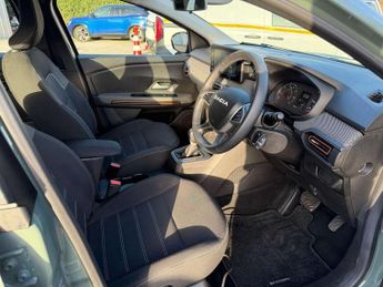 Dacia Sandero Stepway 1.0 TCe Journey 5dr CVT