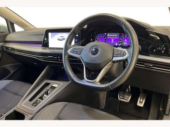 Volkswagen Golf 1.5 eTSI Active 5dr DSG