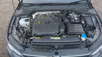 Volkswagen Golf 1.5 eTSI 150 R-Line 5dr DSG