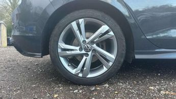 Volkswagen Golf 1.5 eTSI 150 R-Line 5dr DSG