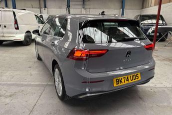 Volkswagen Golf 1.5 eTSI Style 5dr DSG