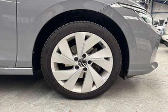 Volkswagen Golf 1.5 eTSI Style 5dr DSG